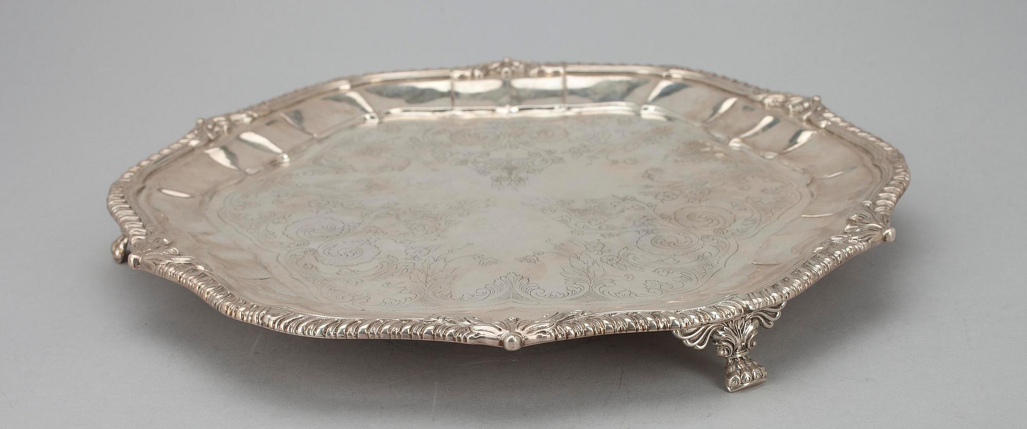 SALVER, silver, England, London 1789. Vikt 1293g.