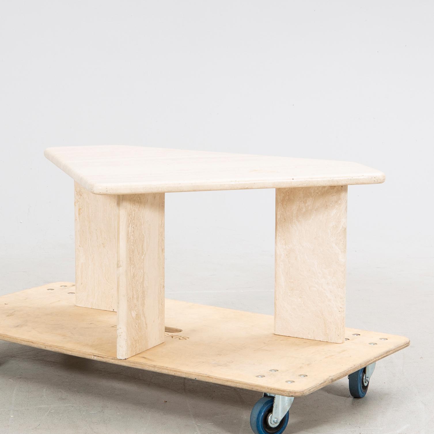 Soffbord/sidobord sent 1900-tal.