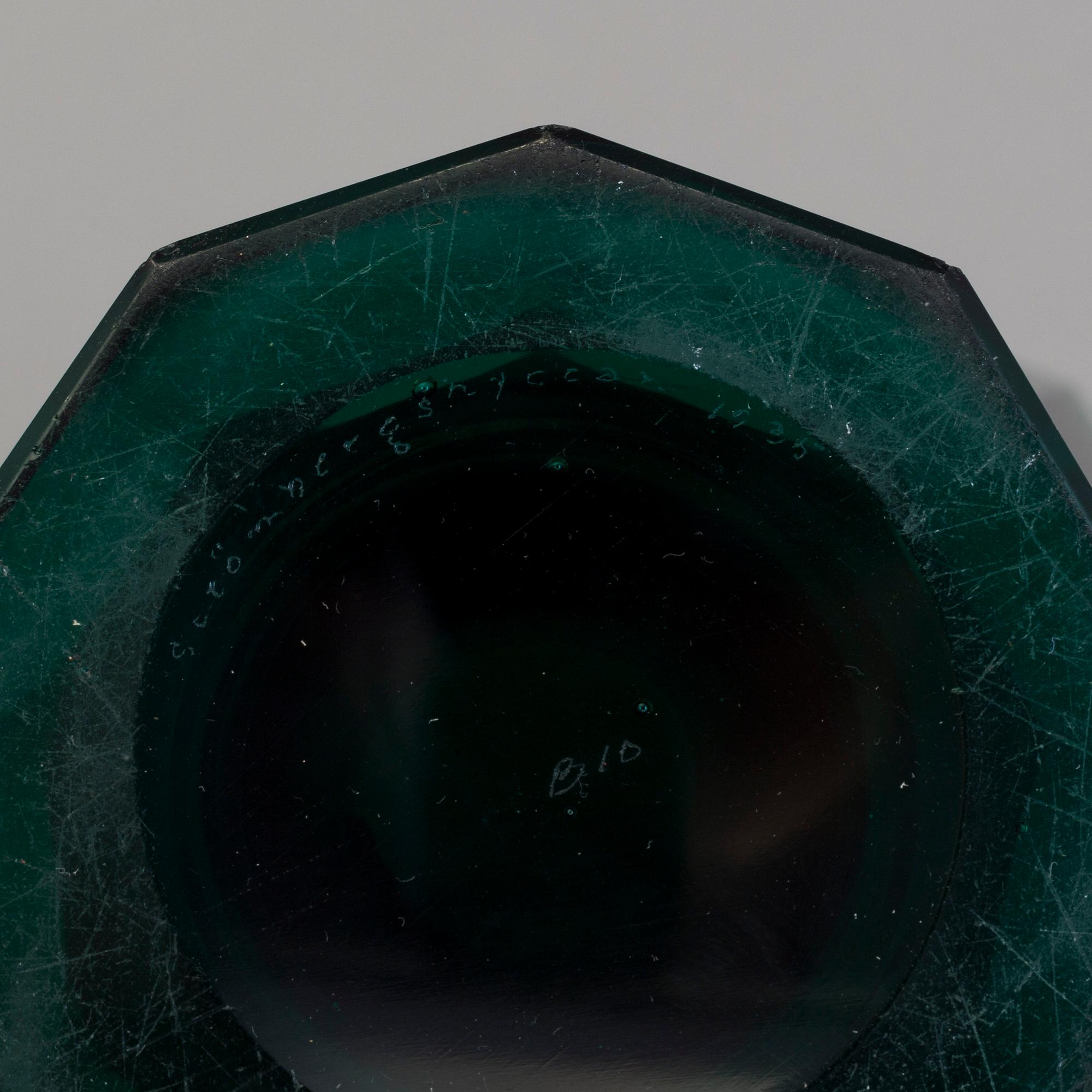 ELIS BERGH, green glass vase, Strömbergshyttan 1935.