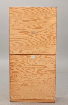 HYLLSEKTIONER, 2 st, Mogens Koch, Rud. Rasmussen, Danmark.