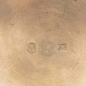 Estrid Ericson, tobacco box with lid, modell A2273, Firma Svenskt Tenn, Stockholm 1948.