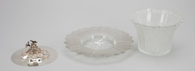 SERVERINGSSKÅL med LOCK, silver och glas, Sheffield England 1860.