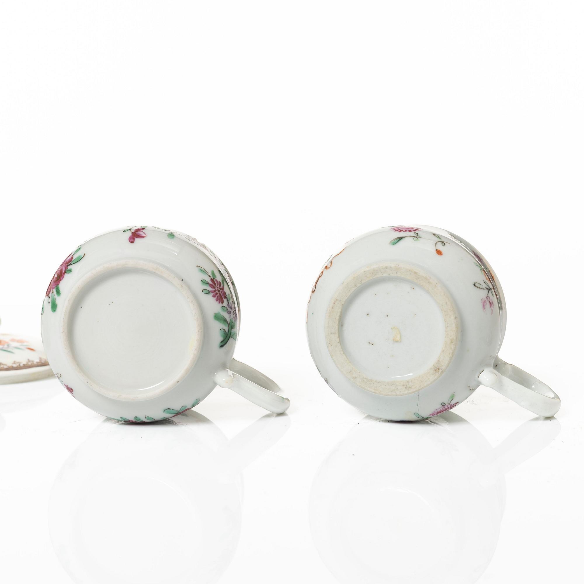 A group of 12 CHinese famille rose porcelain custard cups with covers, Qing dynasty, 18th century.