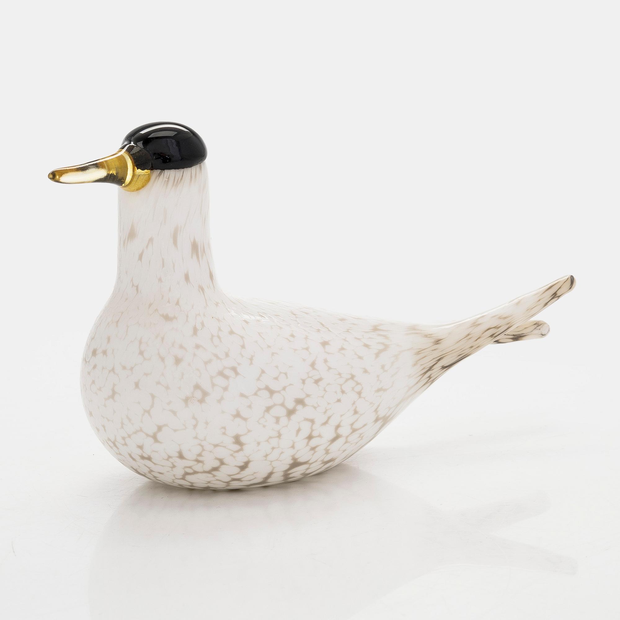 Oiva Toikka, an annual glass bird, 'Arctic tern', signed O. Toikka Nuutajärvi 2000 Sonera GSM A-sarja.