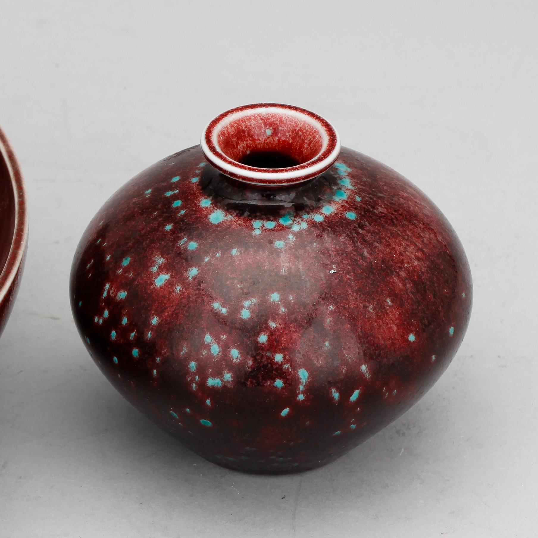 SKÅLFAT samt VAS, stengods, Berndt Friberg. Gustavsberg.