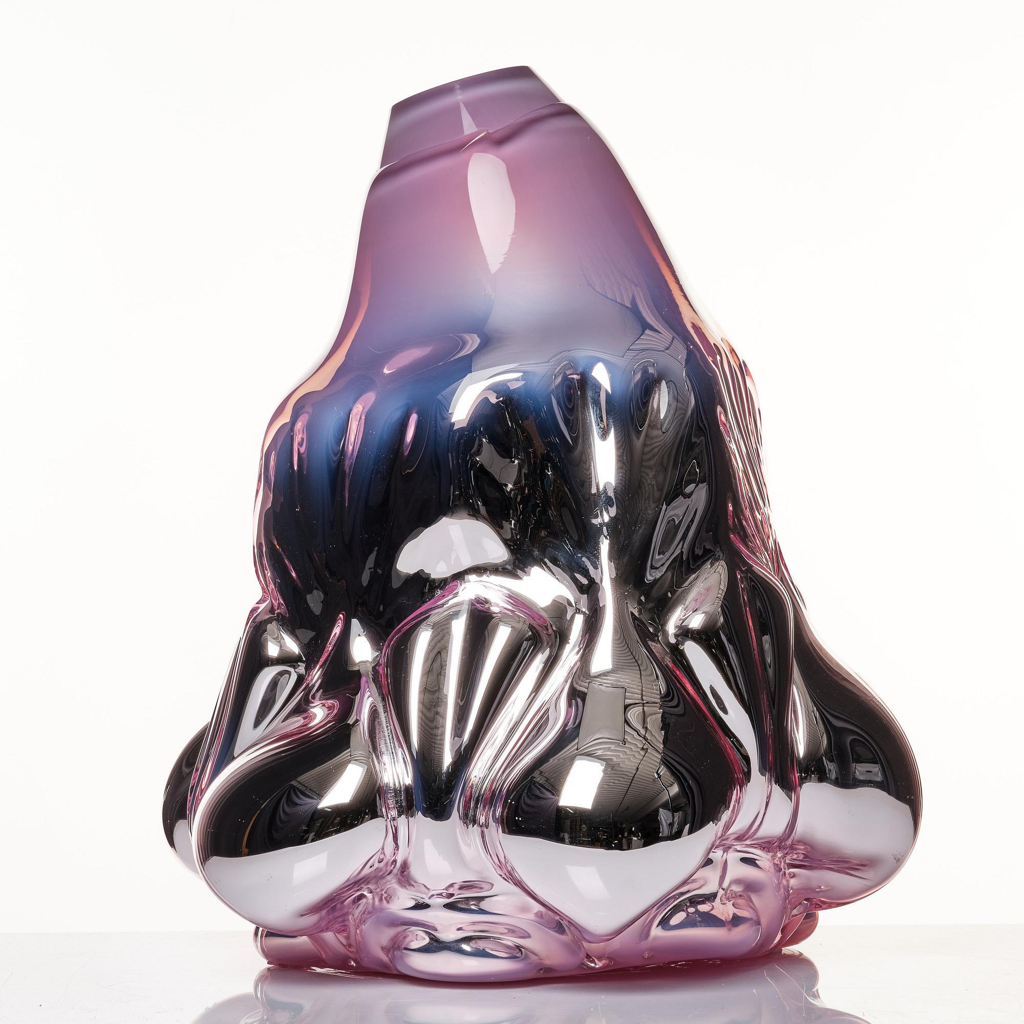 Hanna Hansdotter, a "Dripping print" glass sculpture, The Glass Factory, Boda Glasbruk, Sweden 2018.