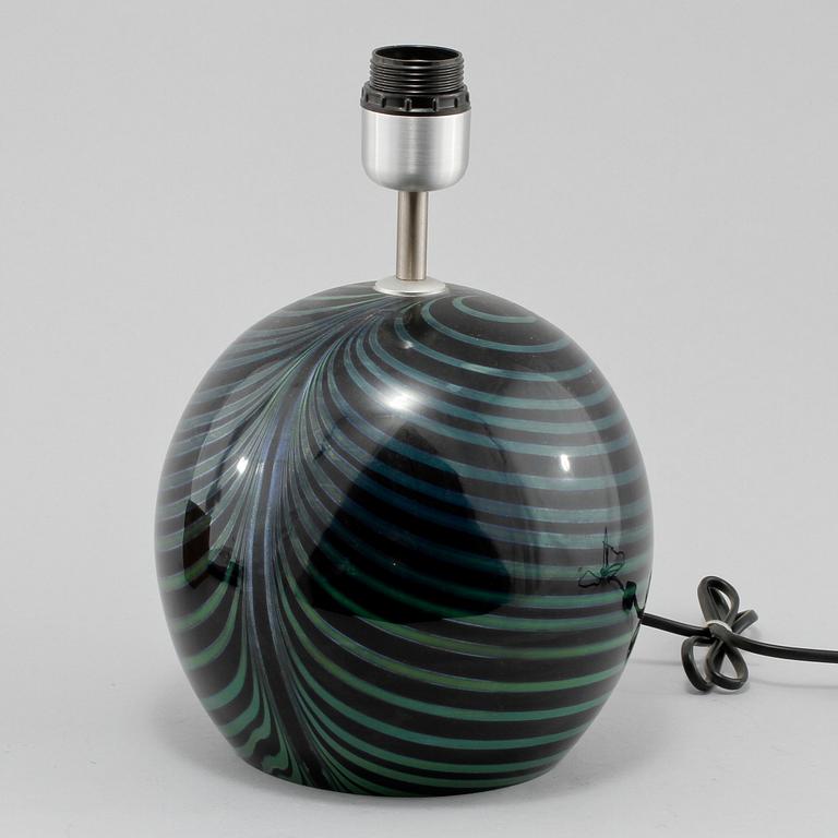 BORDSLAMPA, Nuutajärvi/Kerlux Finland, 1900-talets fjärde kvartal.