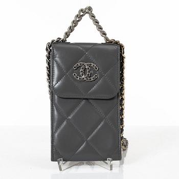 Chanel, bag/mobile bag, 2022-2023.