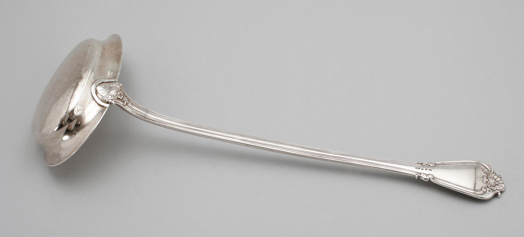 SOPPSLEV, silver, Göteborg 1870. Vikt ca 267 g.