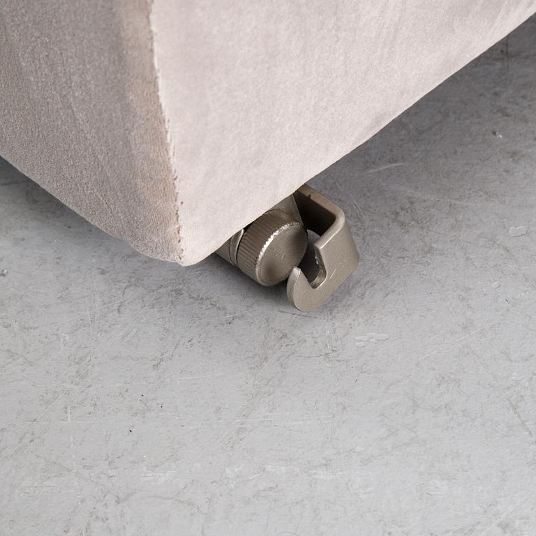 A six-piece modular sofa 'Groundpiece', Flexform, Italy.