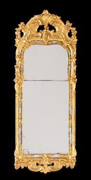 621. A Swedish Rococo 18th century mirror.