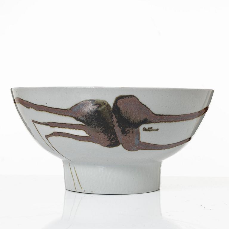 Claes Thell, three stoneware pieces, as well as a piece by Börje Skohg.