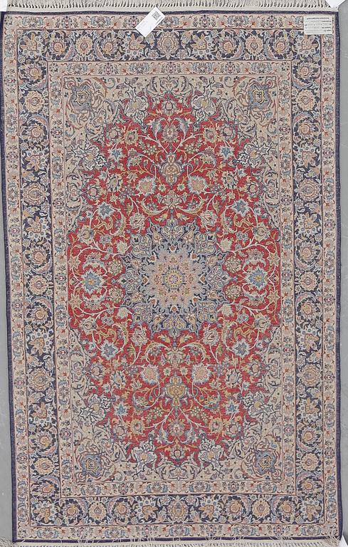 MATTA, Isfahan, ca 167x104 cm.