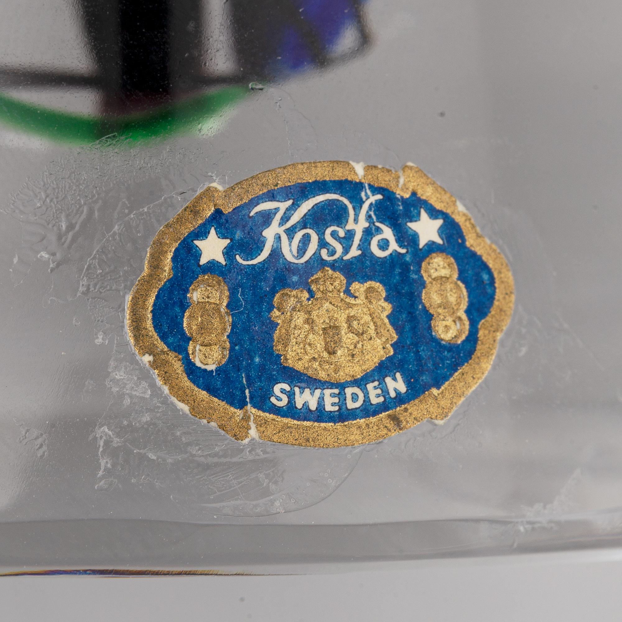 A glass vase by vicke Lindstrand,