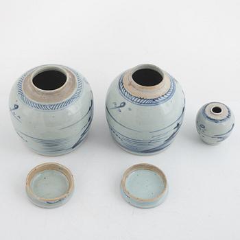 Five porcelain ginger jars, China, Qing dynasty, 19th century.