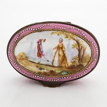 Dosor, 3 st, porslin, främst Tyskland, 1800-talets slut.