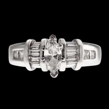 425. A RING, platinum. Navette, baguette and princess cut diamonds c. 1.30 ct. Size 17,5. Weight 9,0 g.