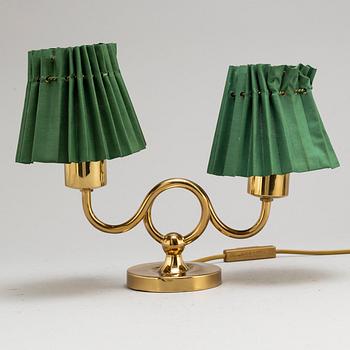 JOSEF FRANK, bordslampa, modell 2483, Firma Svenskt Tenn, proveniens Estrid Ericson.