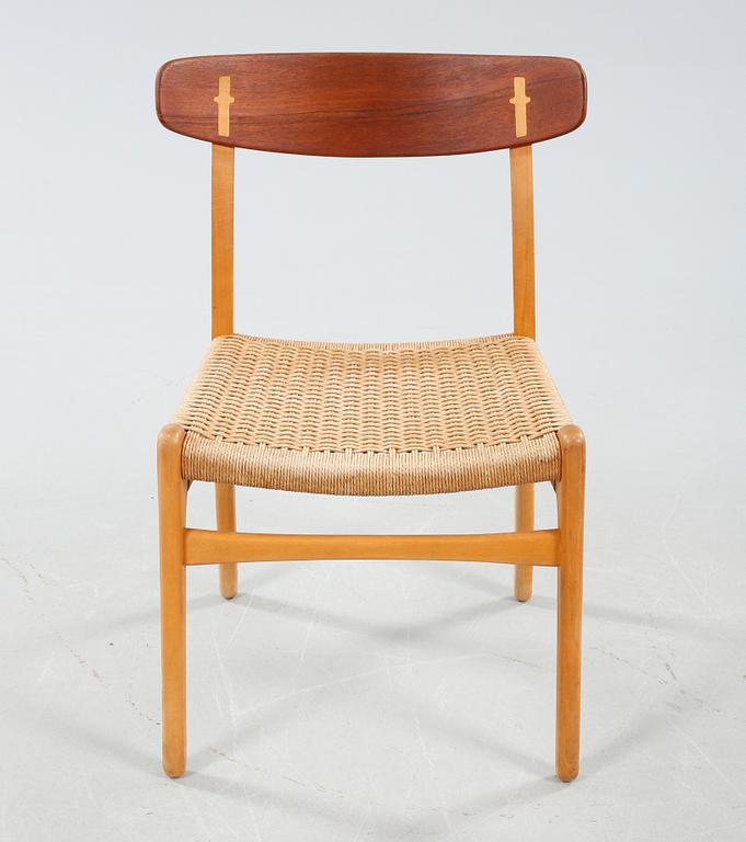 A "Spisestolen" chair by Hans J Wegner for Carl Hansen & Son, Denmark, 1900-talets andra hälft.