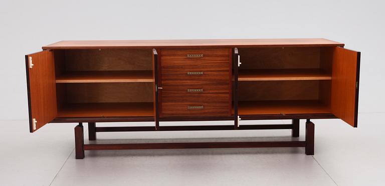 SIDEBOARD, Ajfa, Tibro, 1900-talets andra hälft.