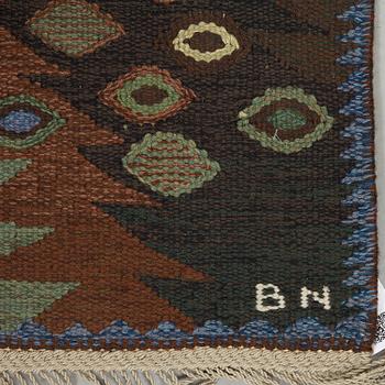 BARBRO NILSSON, matta, gobelängteknik, 289,5 x 238,5 cm, "Tånga brun och grön", signerad AB MMF BN.