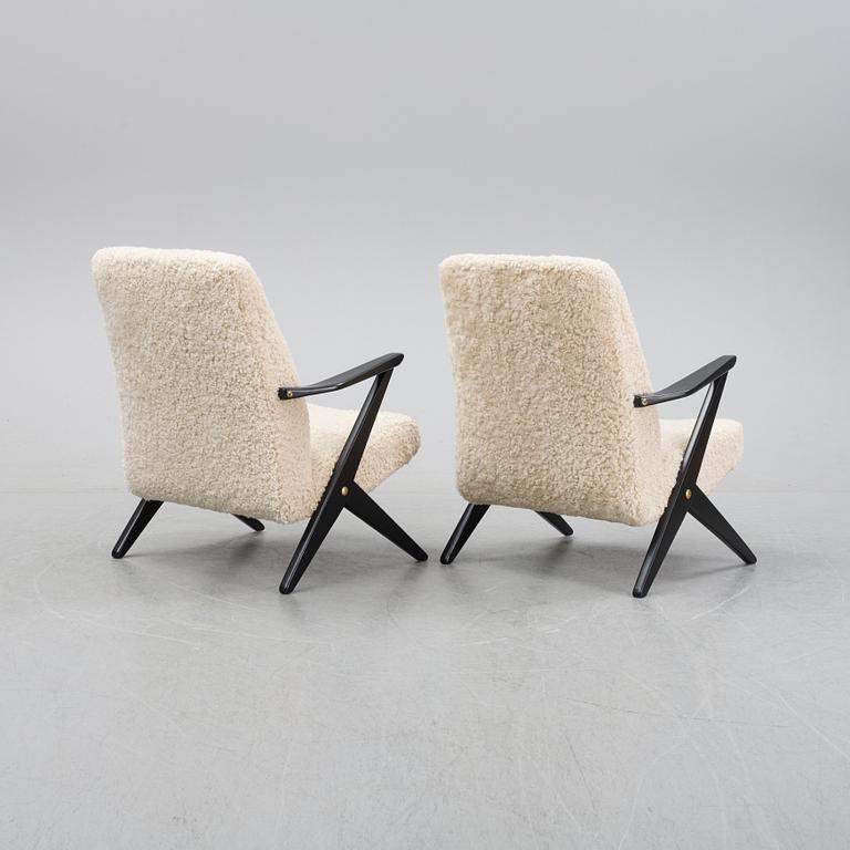 Bengt Ruda, fåtöljer ett par, modell 563-037, Triva kollektionen för Nordiska Kompaniet, formgiven 1952.