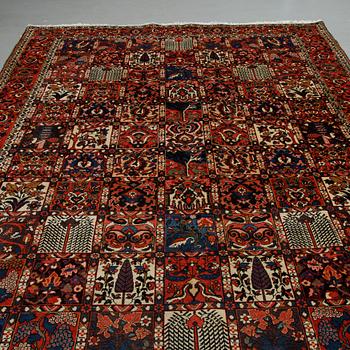 Matto, Old Bakthiari, ca 336 x 228 cm.