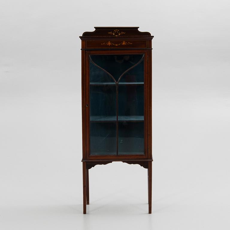 Vitrinskåp, 1900-tal, A.J. Whitehead & Sons, Ltd, England.