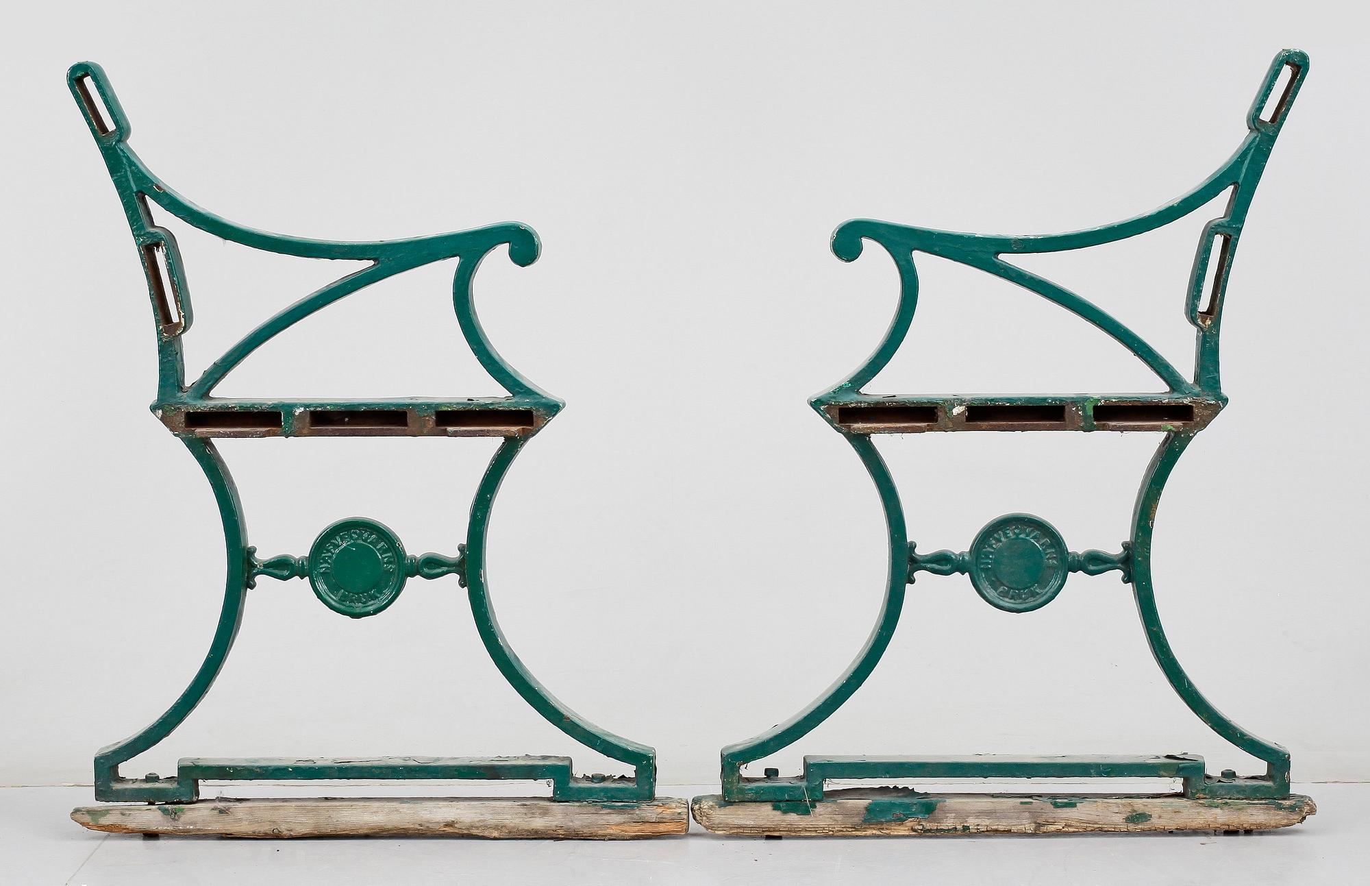 SOFFGAVLAR, till parksoffa, Folke Bensow, Näfveqvarns Bruk. 1900-tal.