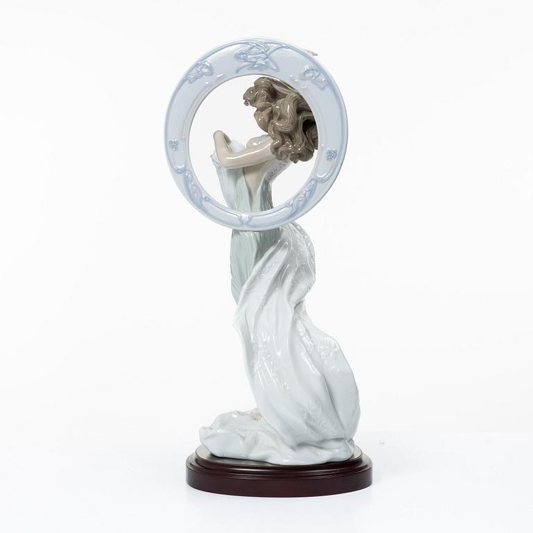 Regino Torrijos, figurine, "Dance", Lladró, Spain.