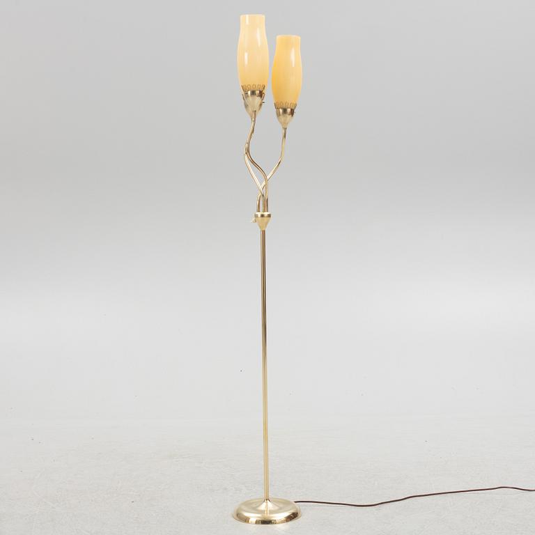 Mauri Almari, floor lamp, model 62046, Idman, Finland.