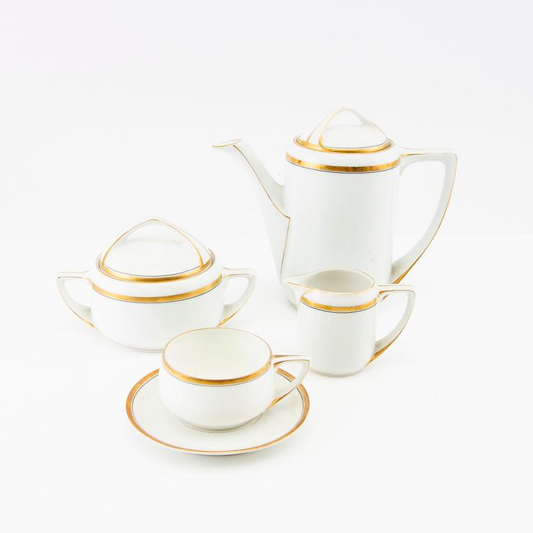 Service for 100 persons, Rosenthal, first half of the 20th century porcelain.