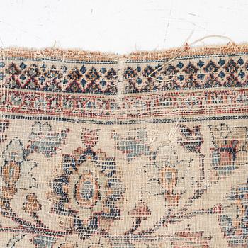 An antique Doroshk carpet, East Persian, c. 406 x 295 cm.