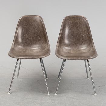 Two 'DSX' chairs by Charles and Ray Eames for Herman Miller, second half of the 20th century.