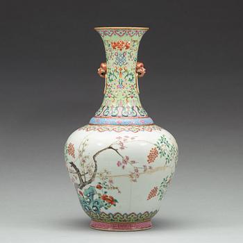 A famille rose vase, Qing dynasty, Jiaqing mark and period (1896-1820).