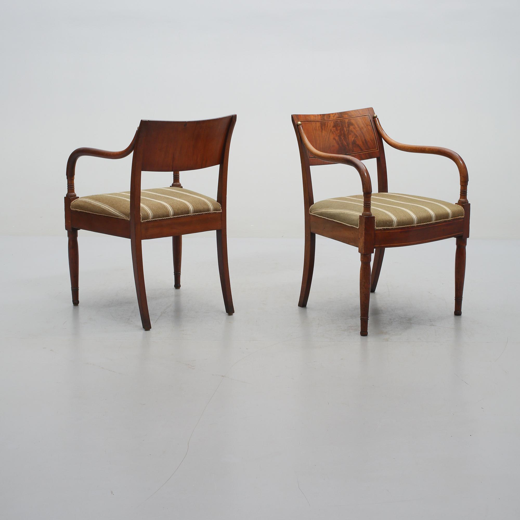 KARMSTOLAR, ett par, Karl-Johan, 1800-talets första hälft.