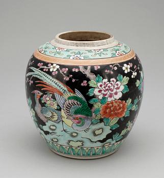 PENSELVAS och BOJAN, Kina, porslin, 1900-talets första hälft.