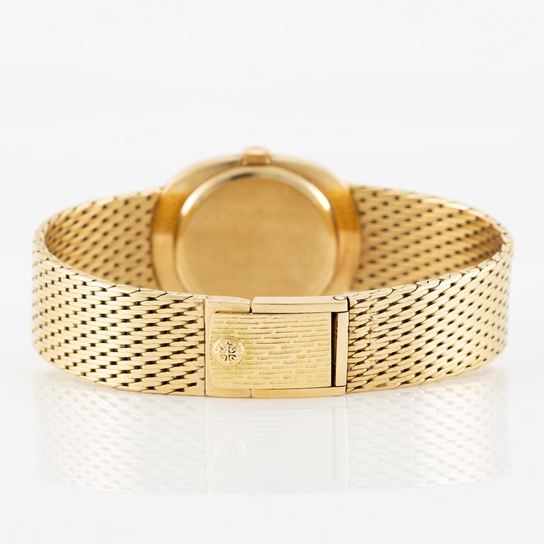 Patek Philippe, Geneva, Golden Ellipse, wristwatch, 27 x 32 mm.
