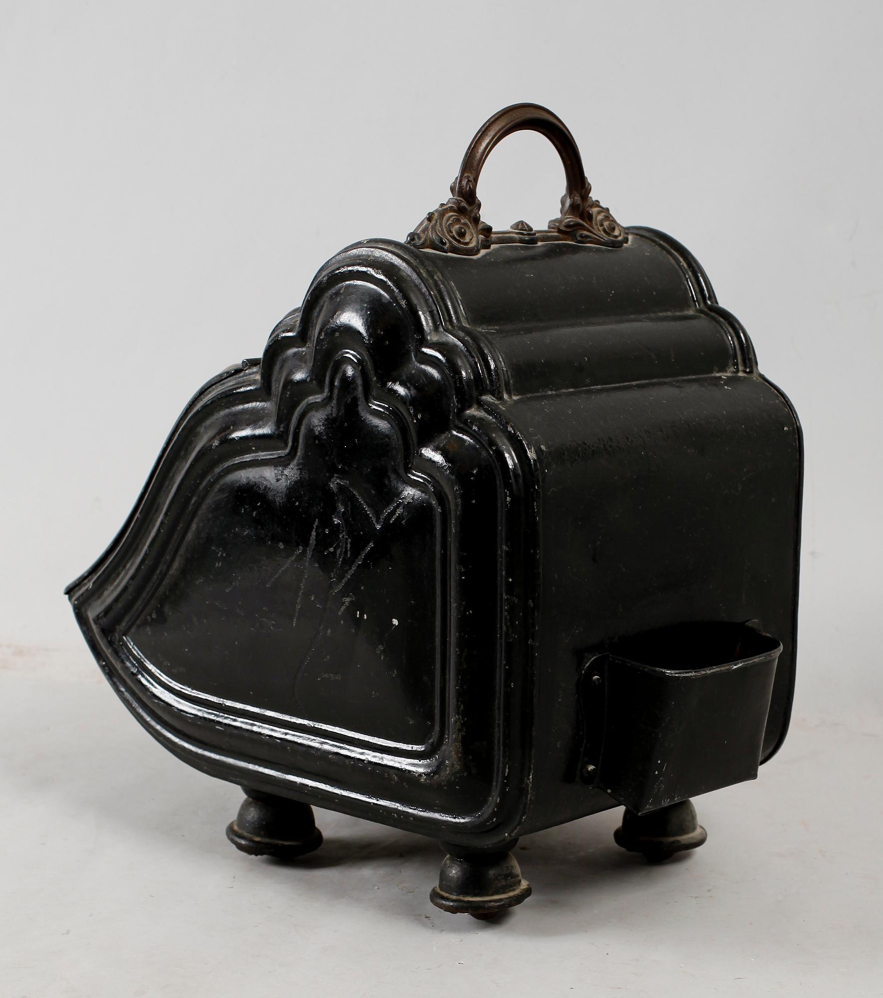 KOLBOX, plåt, England, 1800-tal.