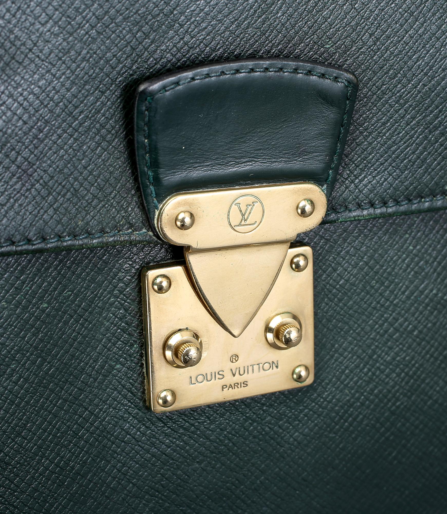 VÄSKA, "Pochette Kourad" Louis Vuitton.