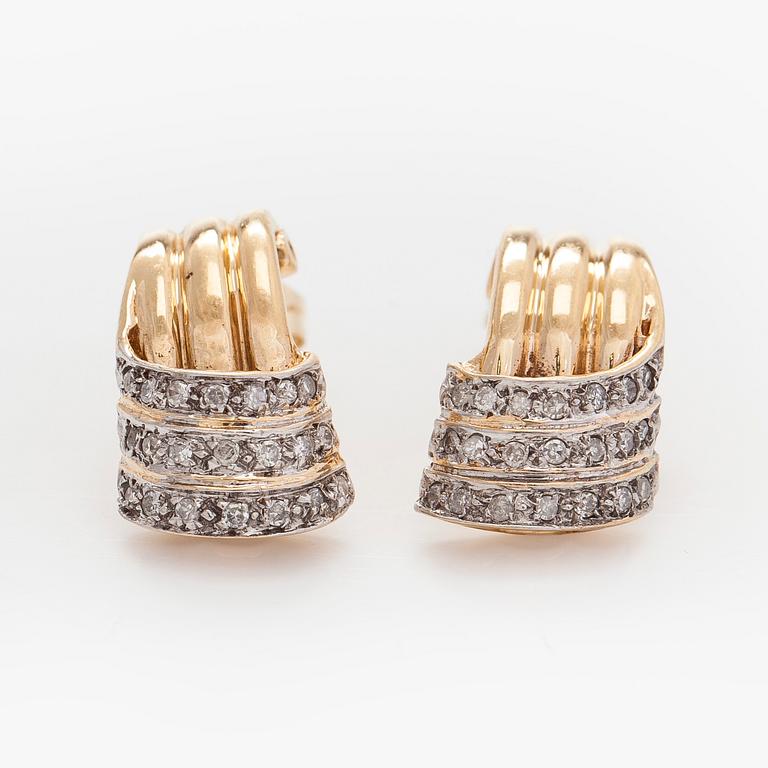 Korvakorut, 14K kultaa ja timantteja.