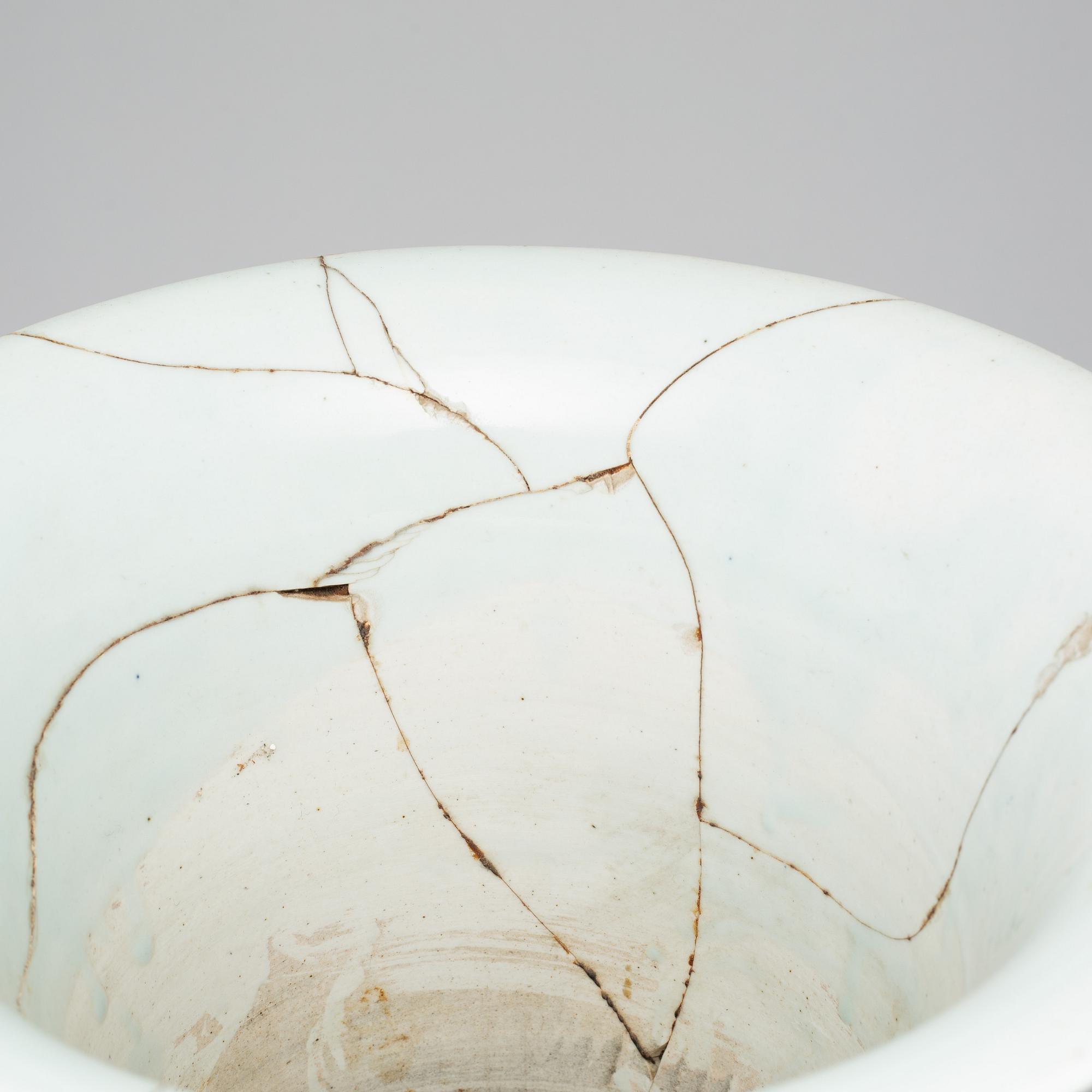 VAS, porslin. Japan, Genroku, omkring 1700.