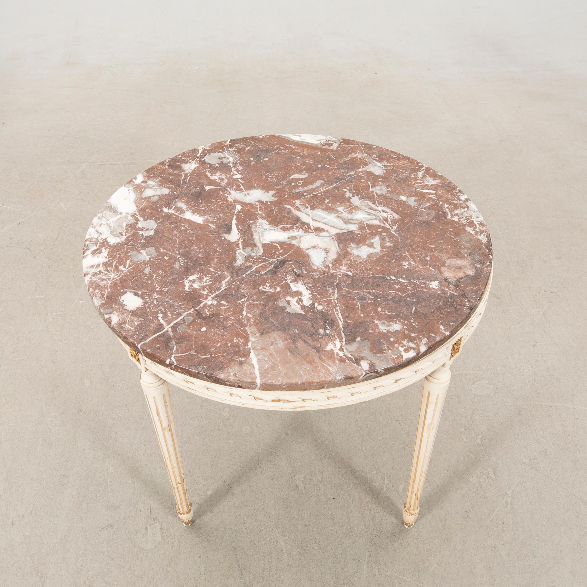 Sofa group in the Gustavian style, mid/second half of the 20th century.