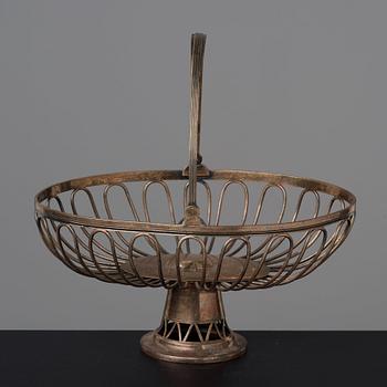 A late Gustavian bread basket, early 18th century.