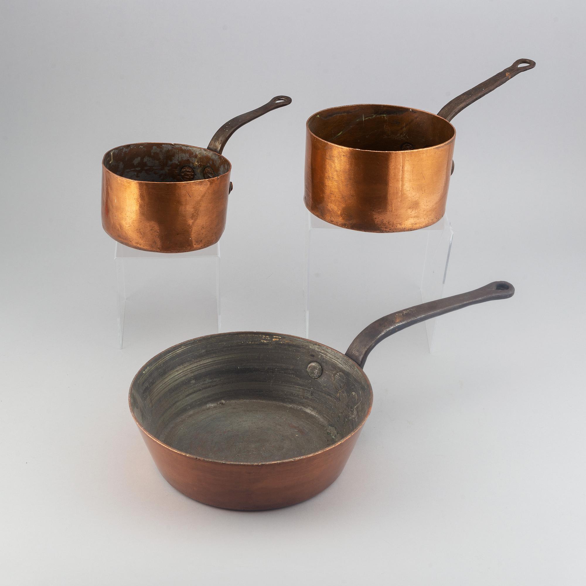 Four pans, copper, around 1900's.
