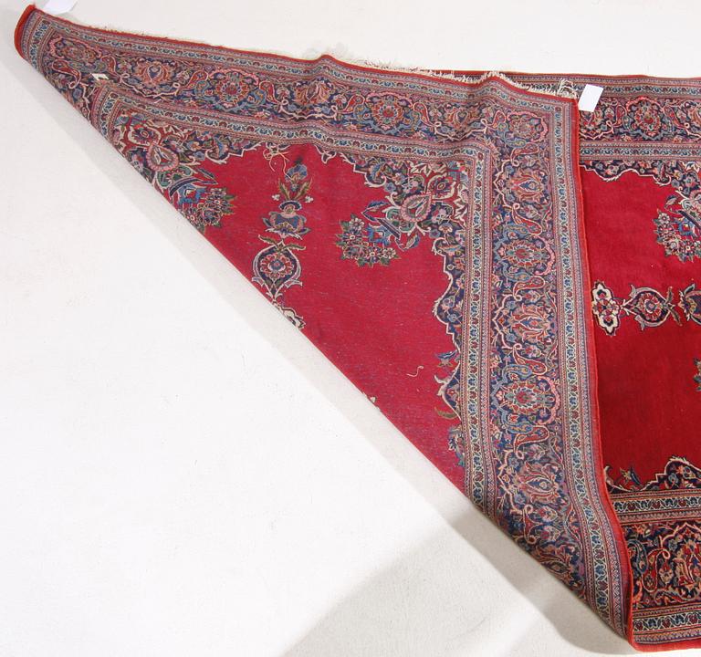 MATTA, orientalisk. Ca 207 x 135.