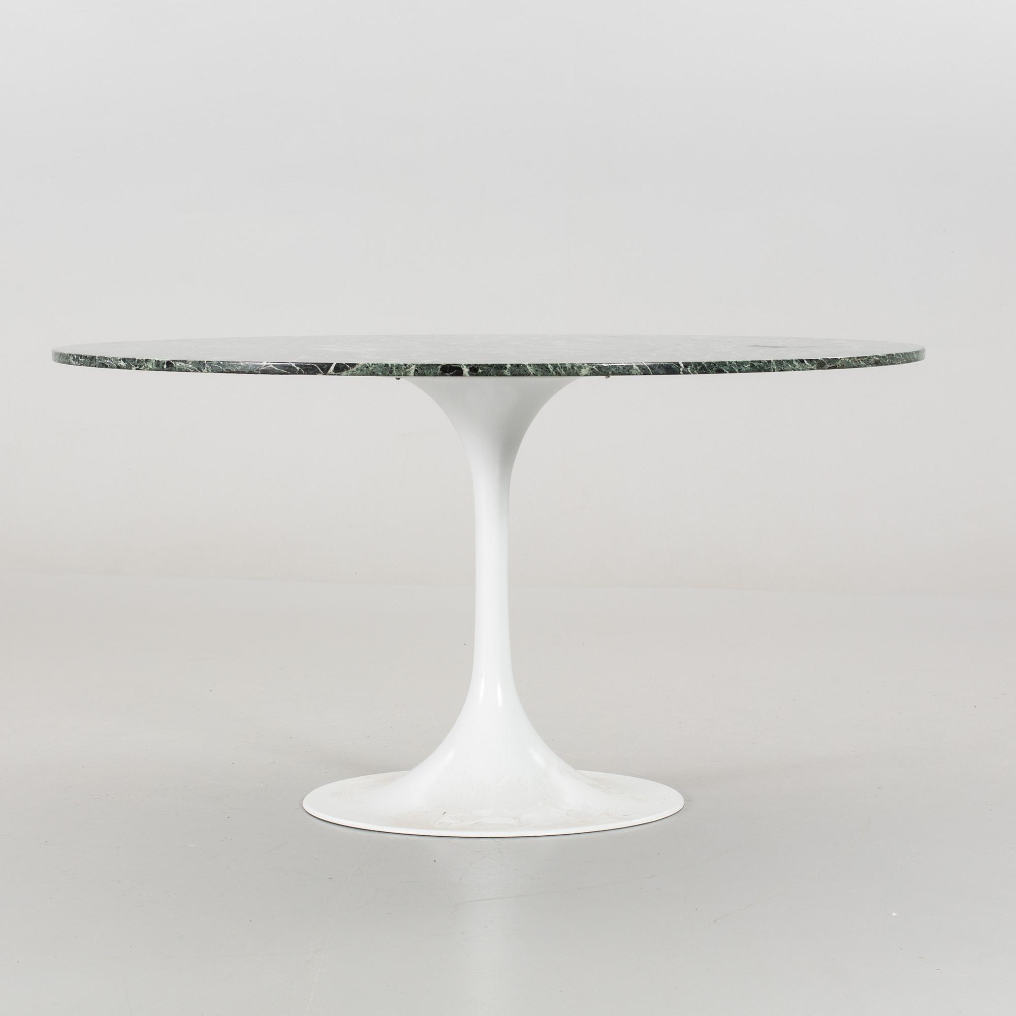 A PASTOE MARBLE TOP DINNER TABLE, 1970/80's.