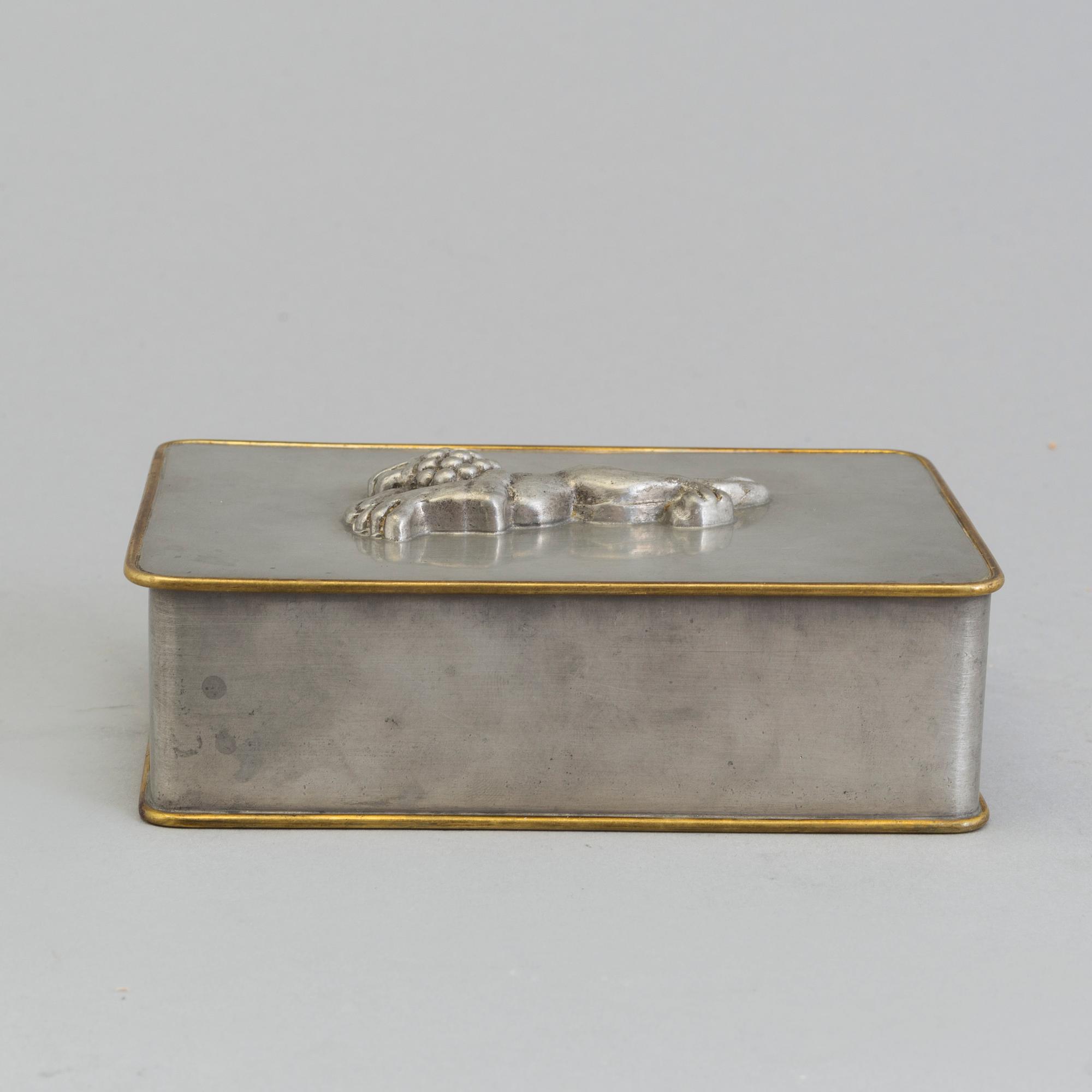 A Svenskt Tenn pewter and brass box,  Stockholm 1930.