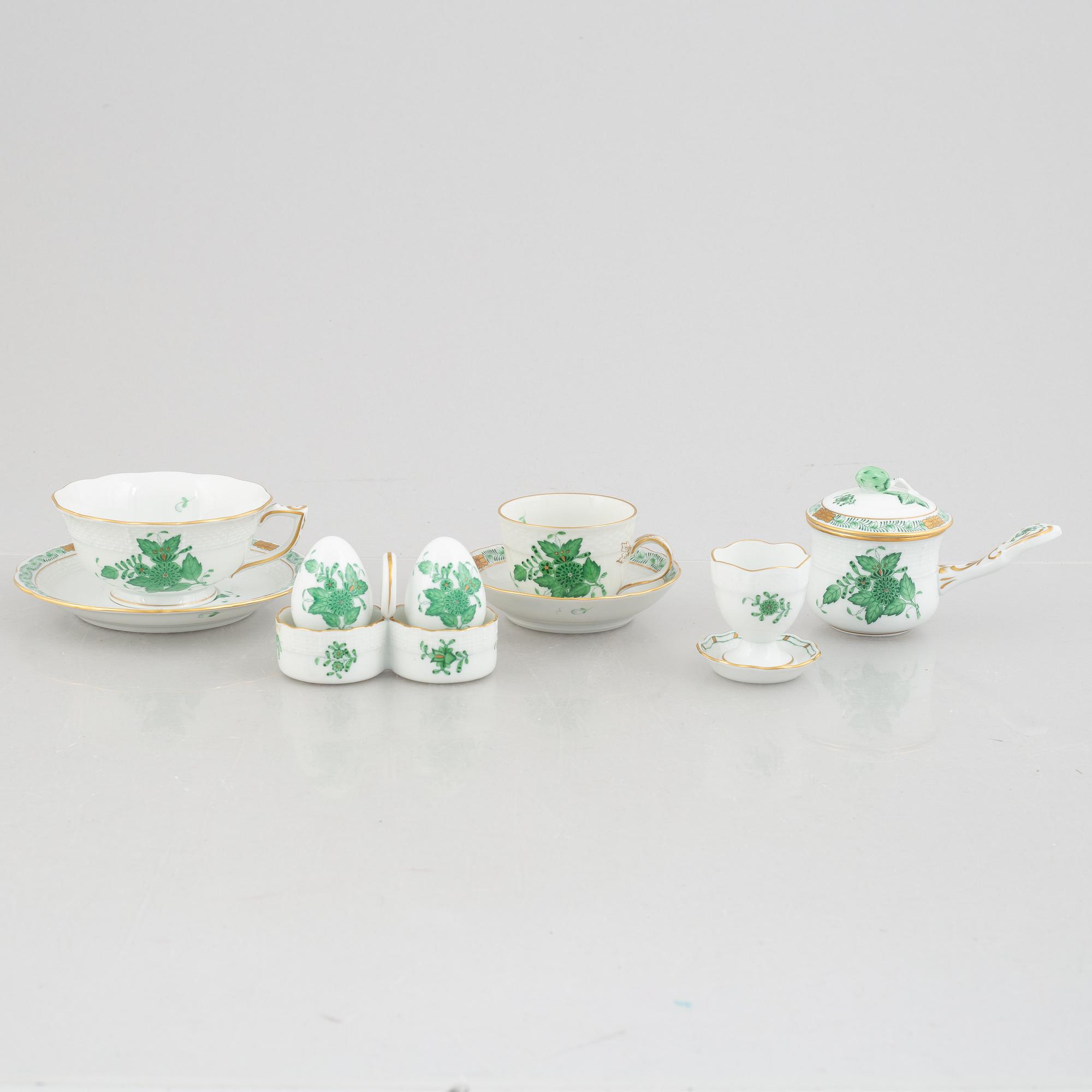 A 130 pcs dinner service, Herend, Hungary.