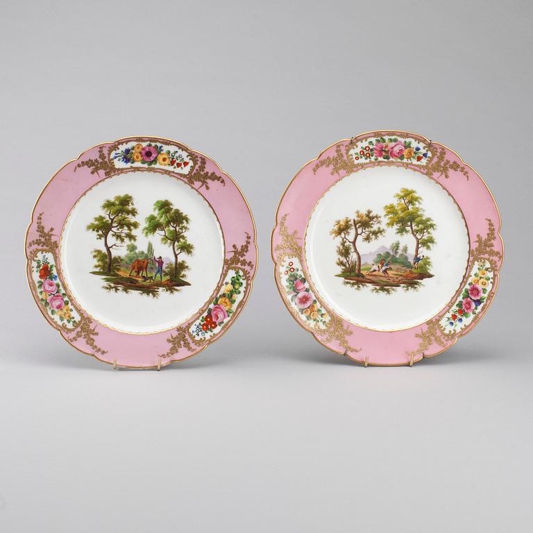 TALLRIKAR, 2 st, porslin, empire, Feuillet a Paris, Frankrike ca 1820-1840.